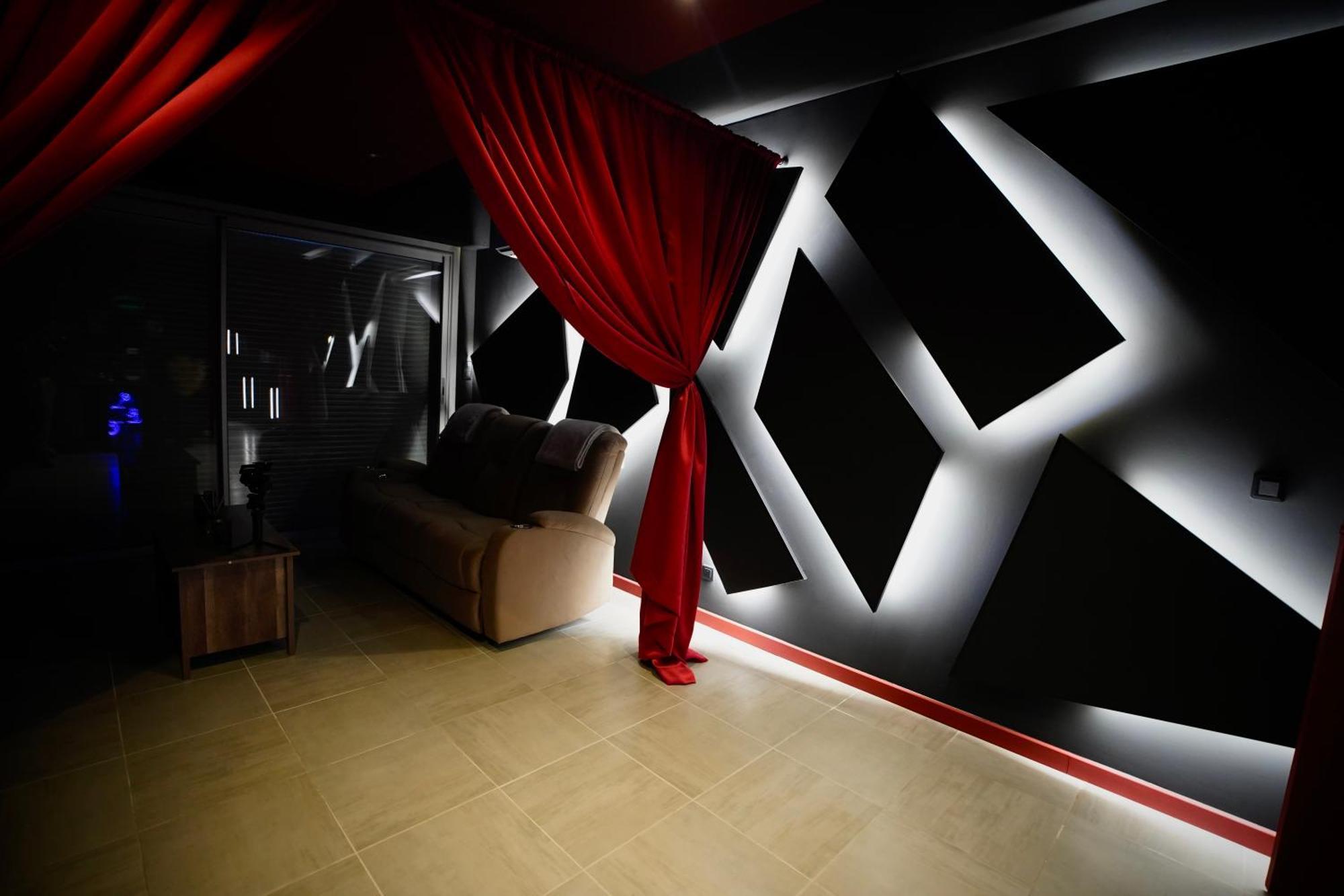 L Unique Cinema Room グルノーブル エクステリア 写真