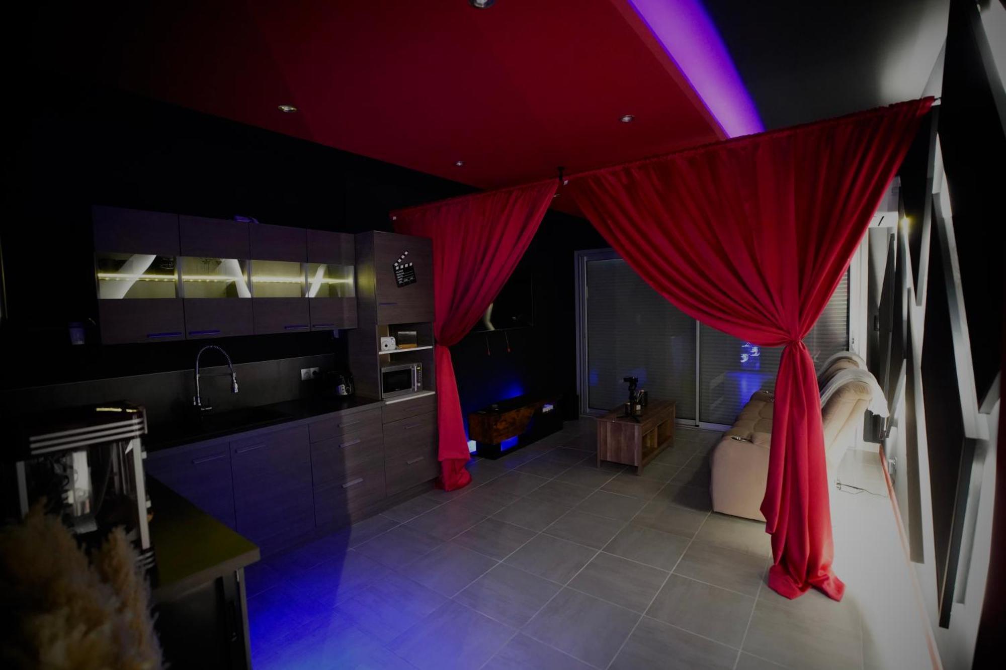 L Unique Cinema Room グルノーブル エクステリア 写真
